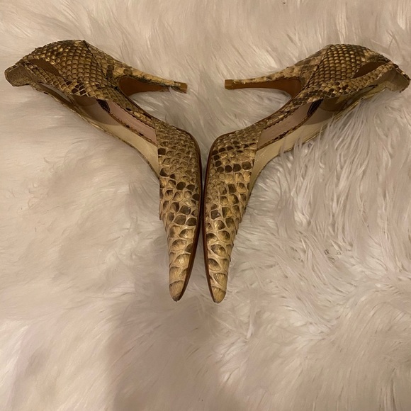 Snakeskin heels - Picture 3 of 4